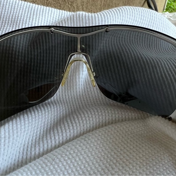 Christian Dior Grand Salon Limited Edition #4431/5000 in silver clear. - Picture 9 of 9